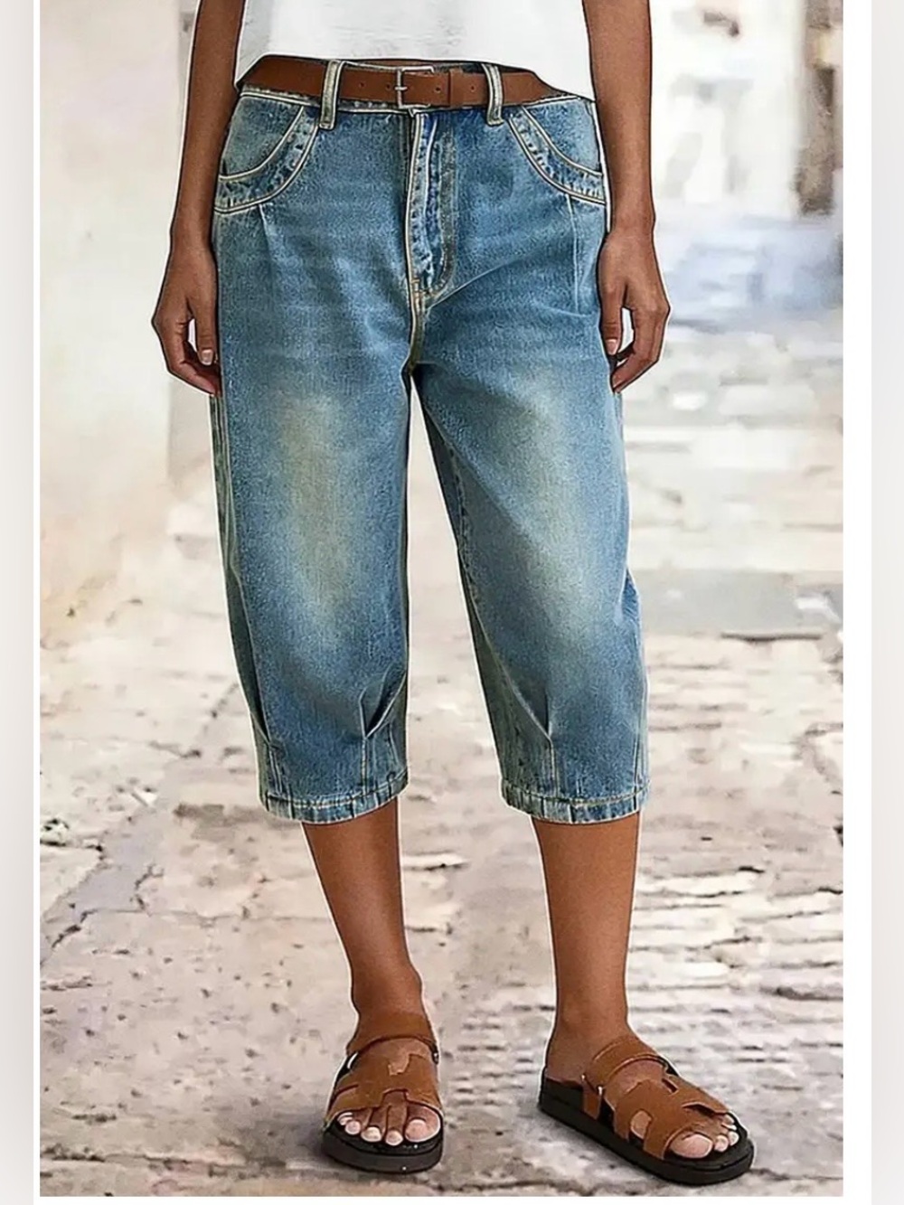 Flamingals Wash Pleated Mid Rise Capri Tapered Jeans - Picture 3 of 14